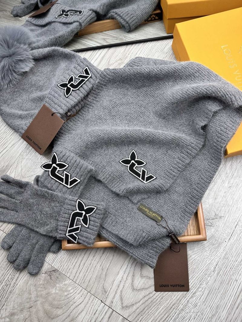 Louis Vuitton Caps Scarfs